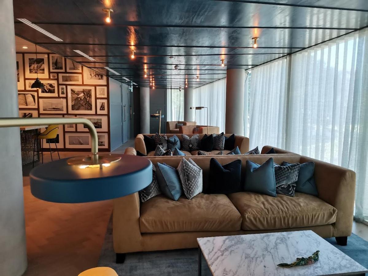 Charles Hope Canary Wharf South Quay Londra Exterior foto