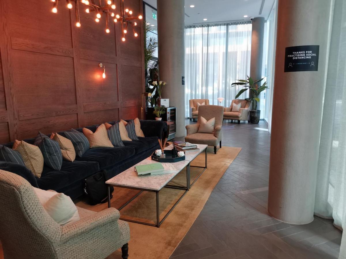 Charles Hope Canary Wharf South Quay Londra Exterior foto