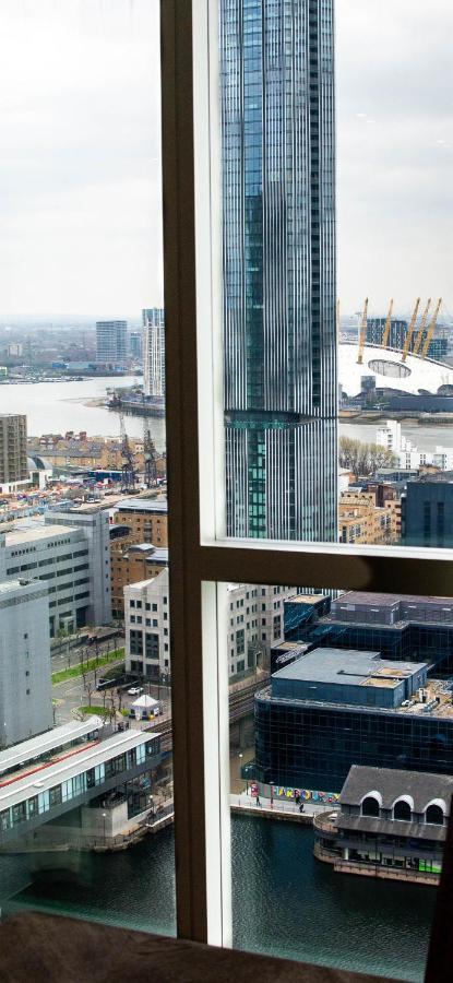 Charles Hope Canary Wharf South Quay Londra Exterior foto